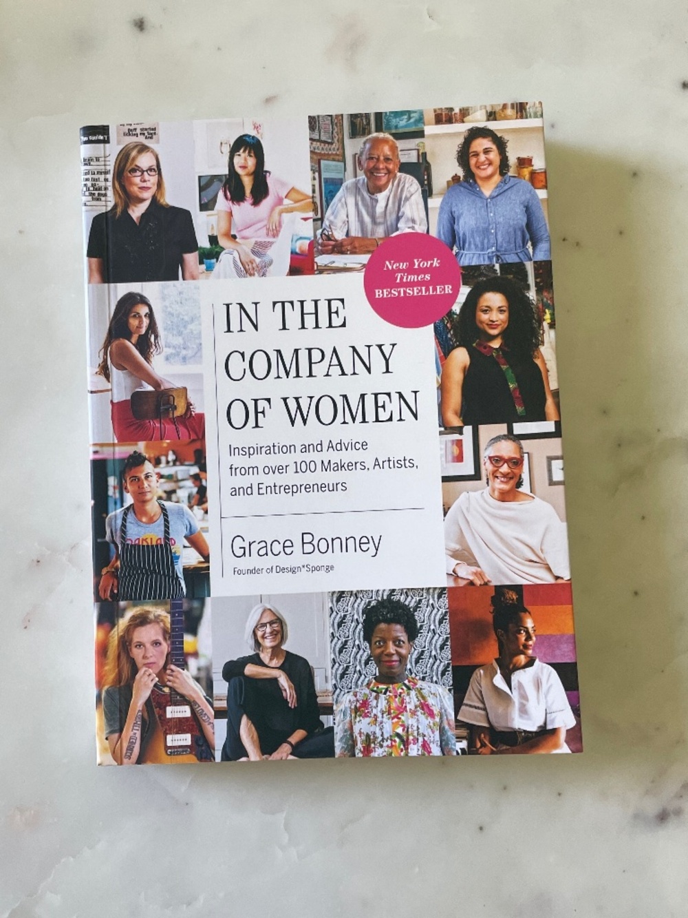 In the Company of Women: Inspiration and Advice from over 100 Artists Paperback